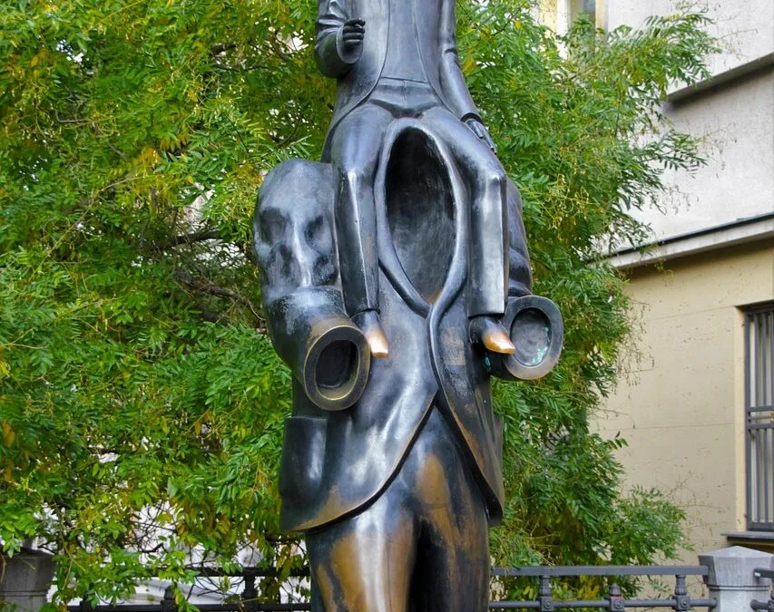 ΚΑΙΤΗ ΒΑΣΙΛΑΚΟΥ, Φ.Κάφκα “Η Δίκη”. Α΄: Η προσωπικότητα του συγγραφέα